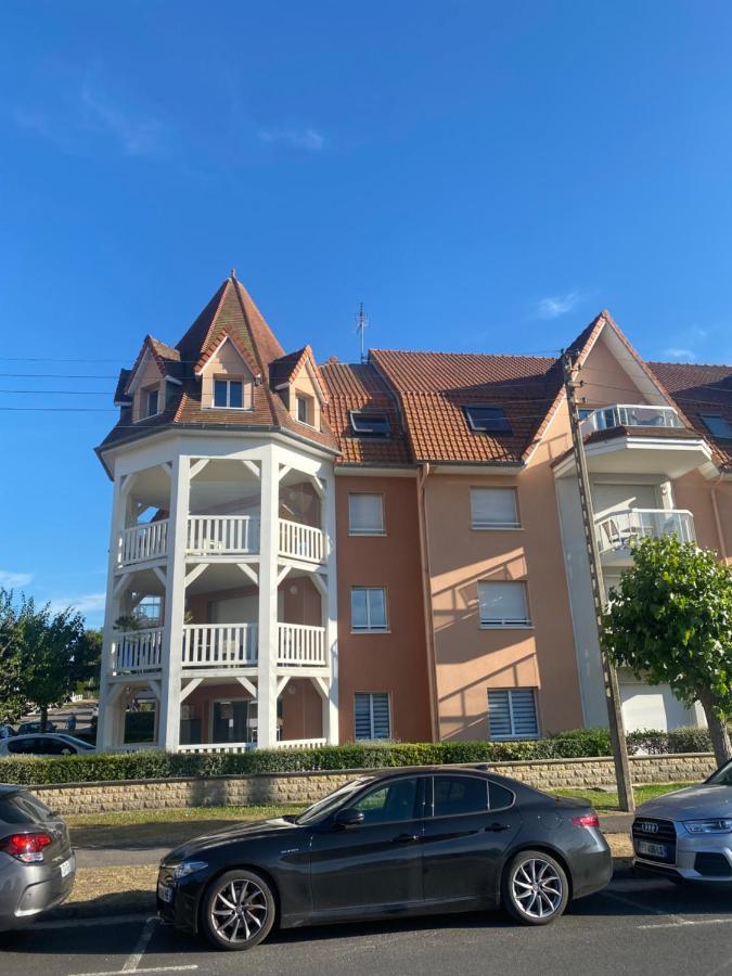 Le Clos Luce Cucq Εξωτερικό φωτογραφία